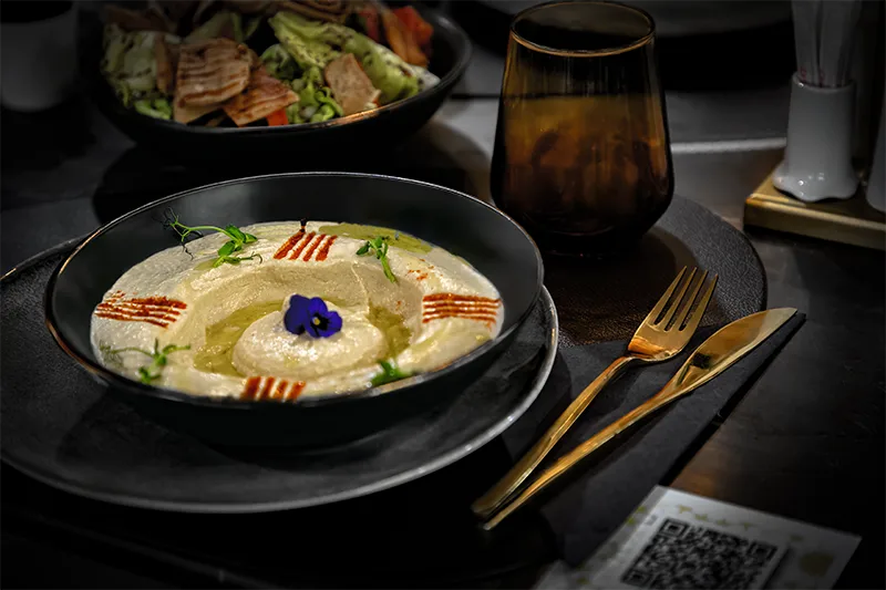 Farfurie de hummus tradițional